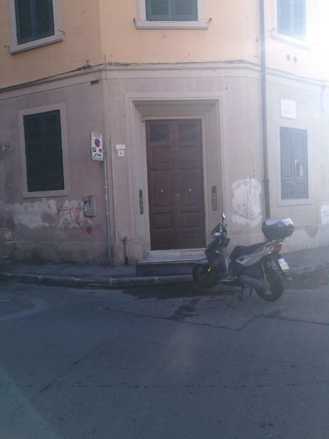 Casa L'Abbraccio Apartamento Livorno Exterior foto